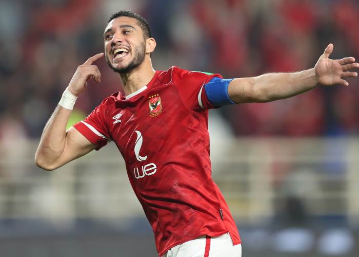 على خطى زيزو، هل يواجه رامي ربيعة عقوبة التجميد من الأهلي بعد أنباء توقيعه لبيراميدز؟