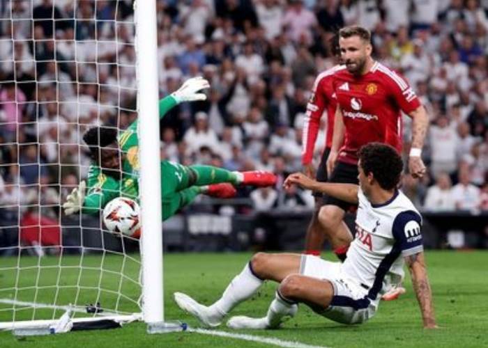 توتنهام يتوج بلقب الدوري الأوروبي بفوزه على مانشستر يونايتد 0-1