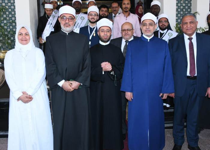 المفتي يؤكد أن الأزهر هو المصدر الأساسي لتخريج المجددين والمصلحين
