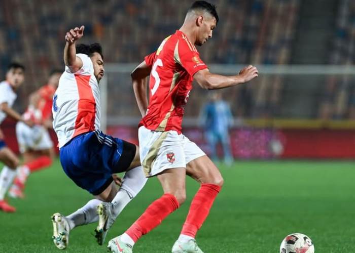 مفاجآت في تشكيلة الأهلي لمواجهة سيراميكا كليوباترا في الدوري المصري
